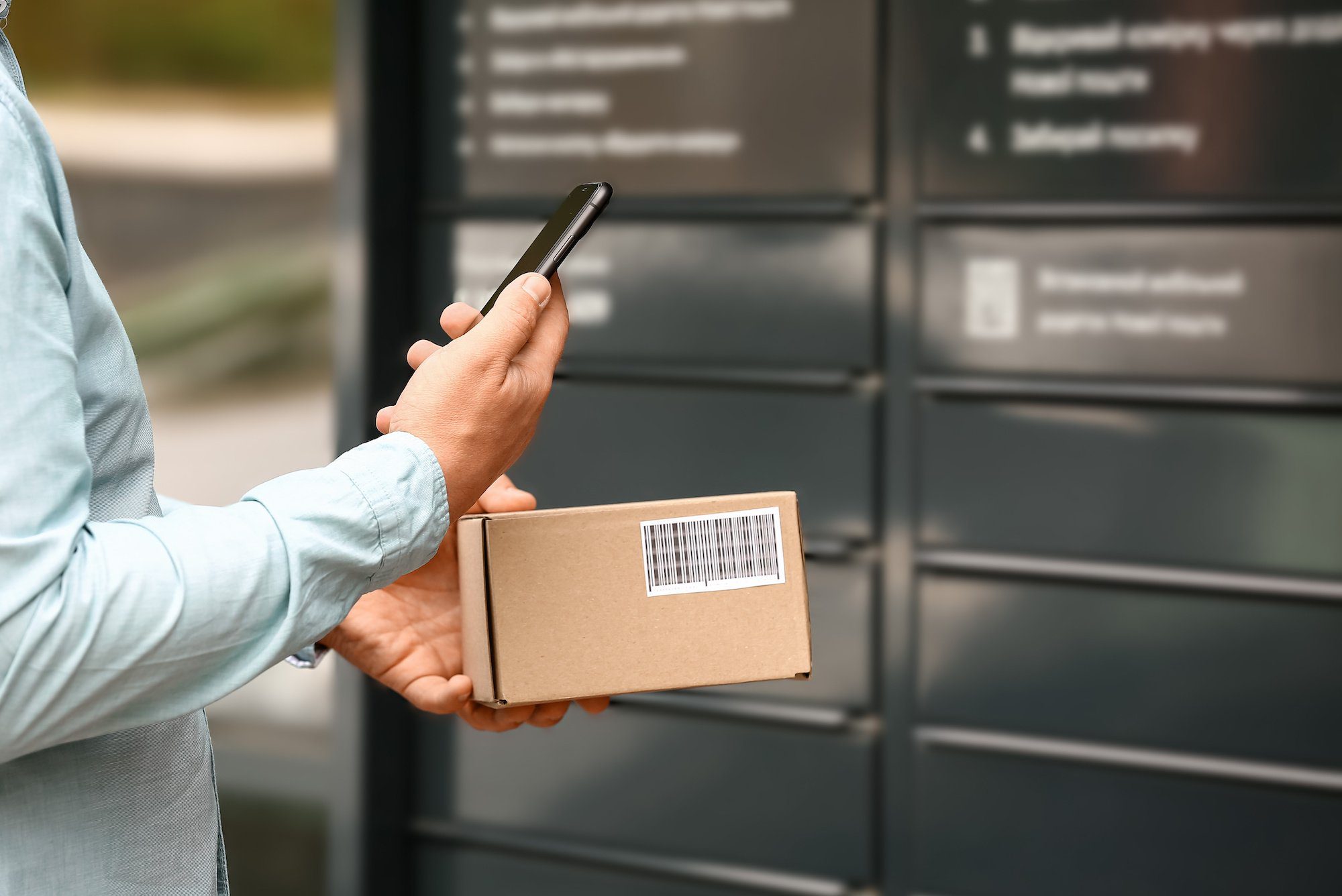 Bespoke smart locker installation